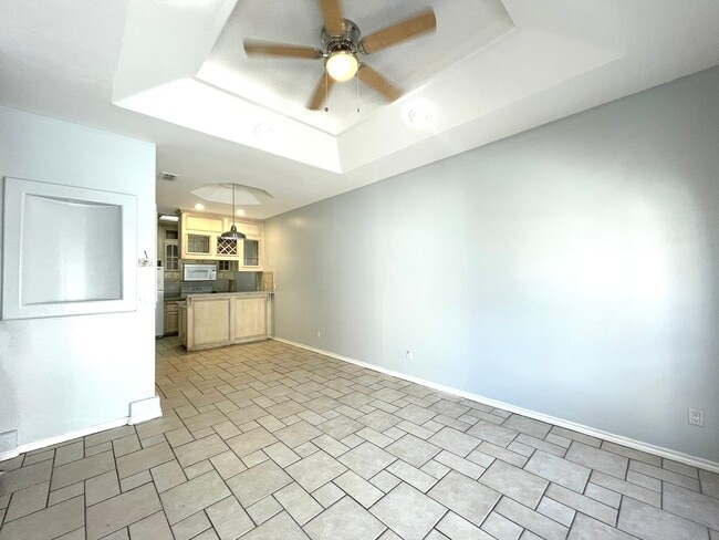 Building Photo - 602 Buena Vista Dr