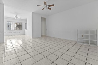 Building Photo - 1165 Marseille Dr