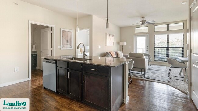 Foto del edificio - 715 W Slaughter Ln