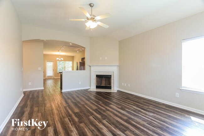 Building Photo - 3295 Chapel Hills Pkwy