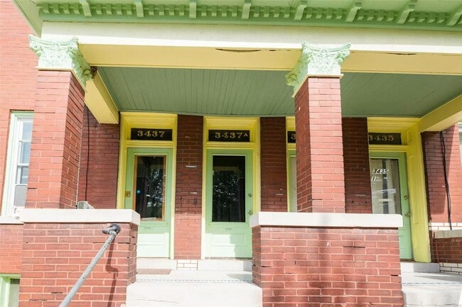 Building Photo - 3437 Alberta St