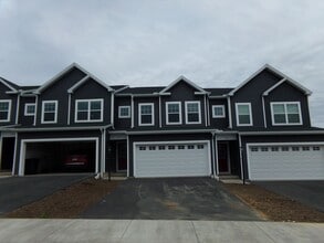 Building Photo - 127 Jack Pne Wy