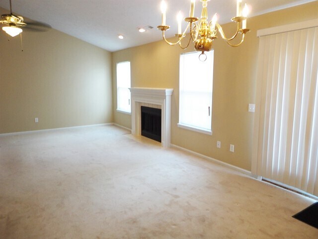 Building Photo - 708 Downing Drive