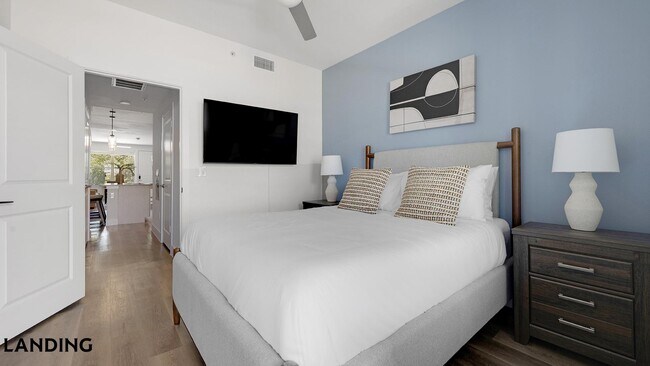 Foto del edificio - 6525 Ed Bluestein Blvd