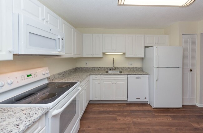 Interior Photo - Chestnut Hill South