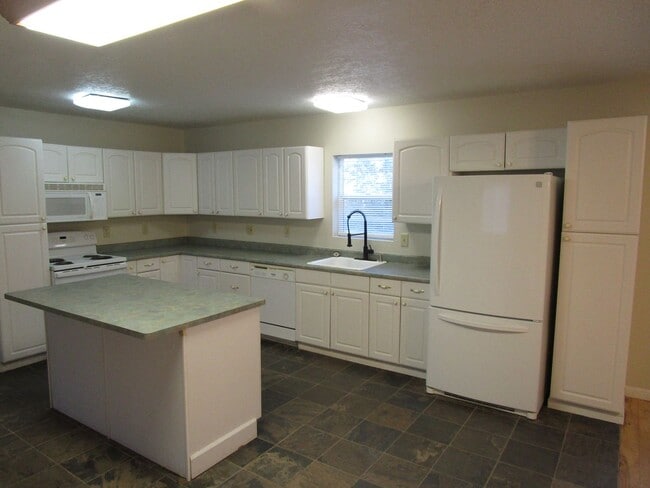 Building Photo - House on Lower Side of Juniper Canyon with Property Space - Available Soon!