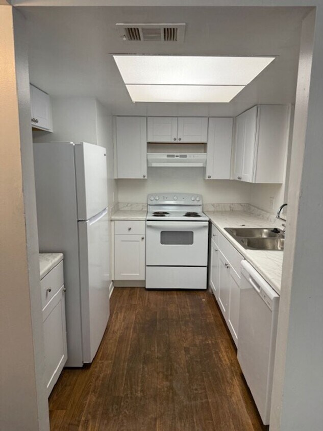 Foto principal - Coral Gardens one bedroom condo