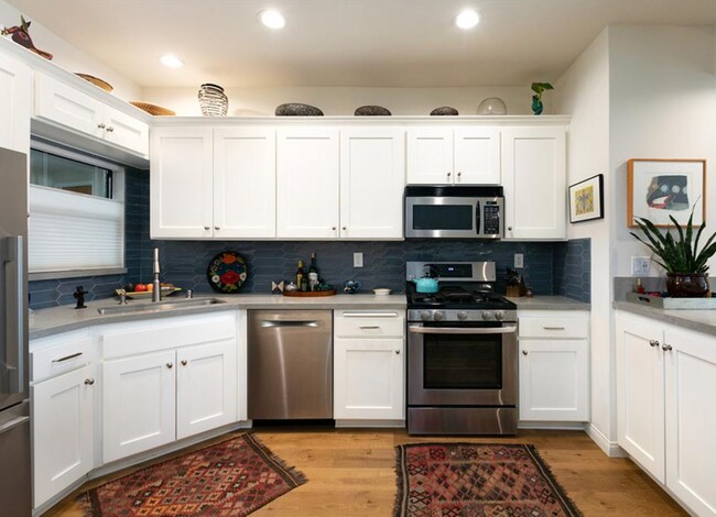 Foto del edificio - 12603 Moorpark St