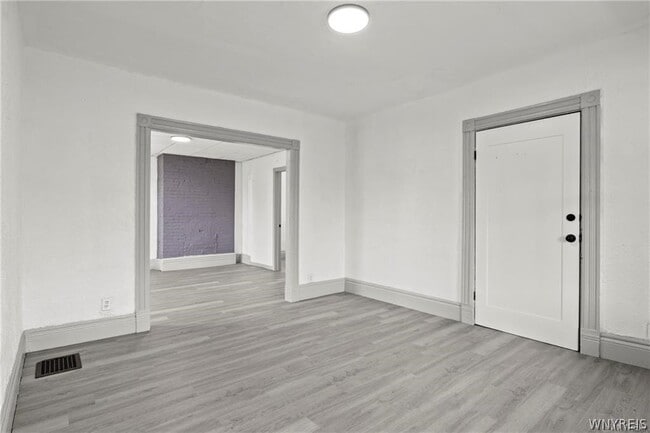 Building Photo - 385 Seventh St