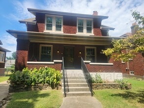 Building Photo - 831 Eastern Pkwy