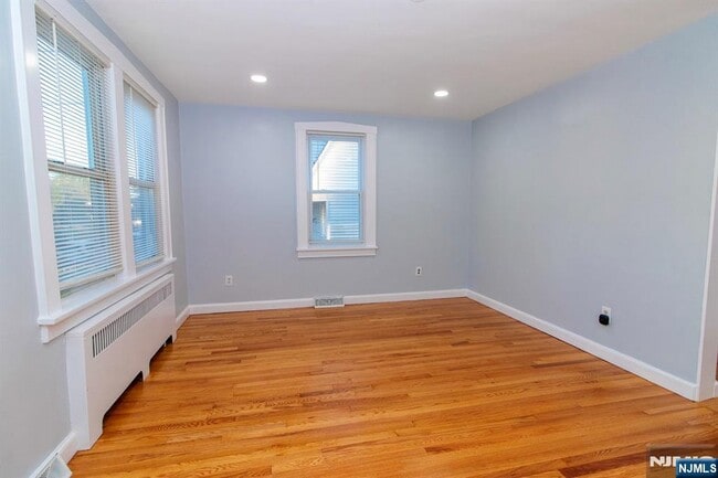 Foto del edificio - 14-20-20 11th St