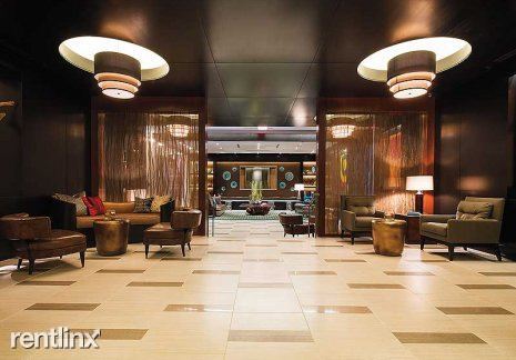 Fotografía del edificio - 1810 Commerce St