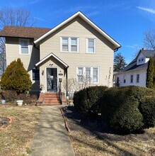 Building Photo - 4310 Ridgewood Ave