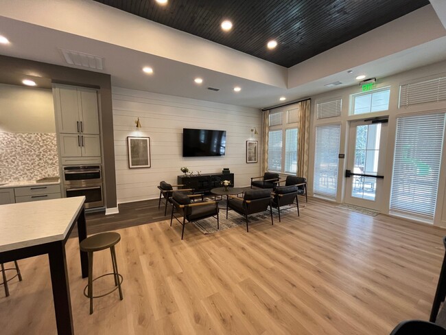 Emery Cove Apartments | Tallahassee, FL | Clubhouse - Emery Cove