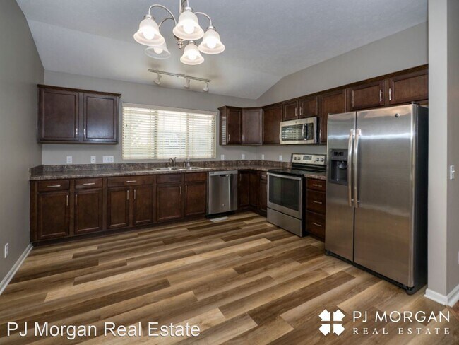 Building Photo - 3 br, 2 bath House - 8228 N 147th St