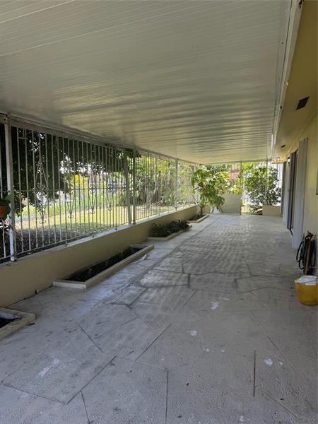 Foto del edificio - 465 SW 133rd Ave