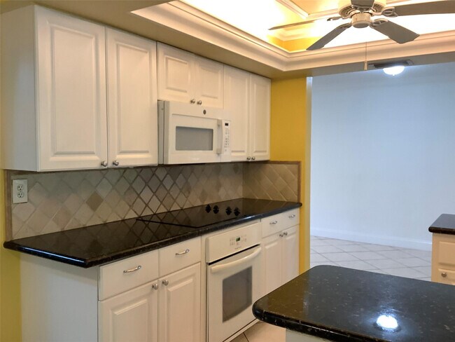 Foto del edificio - 4481 NW 1st Terrace