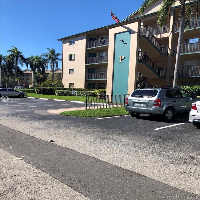 Foto del edificio - 650 SW 124th Terrace