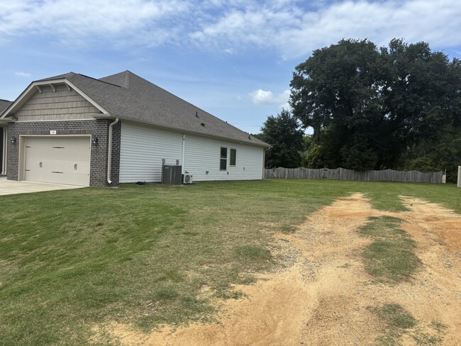 Building Photo - 118 Preserve Dr