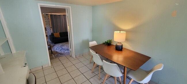 Photo - 1511 St Mary St House