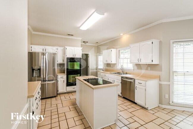 Foto del edificio - 528 Ashton Woods Ct