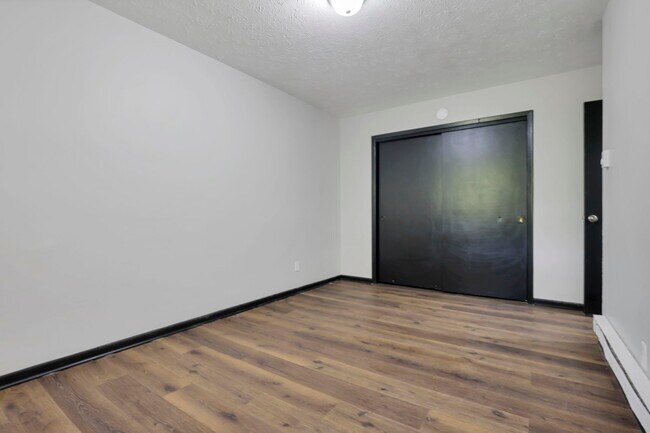 Foto del edificio - 1442 Tiki Ln