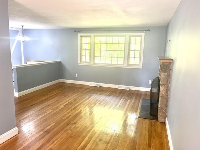 Foto del edificio - 385 Hartford Ave