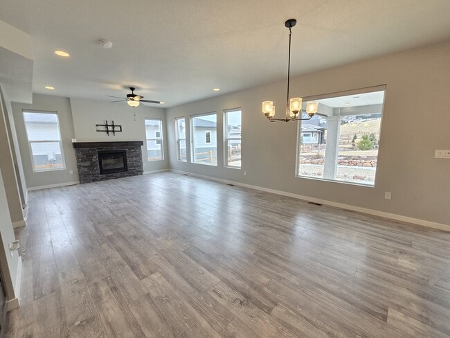 Foto del edificio - 5446 Mesa Top Dr