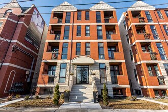 Building Photo - 4226 S Ellis Ave