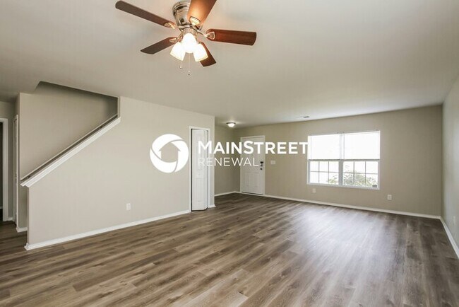 Building Photo - 3 Bedroom Pet-Friendly Home in HUNTERSVILLE, NC with Main Street Renewal
