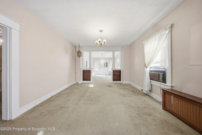 Building Photo - 612 Philo St