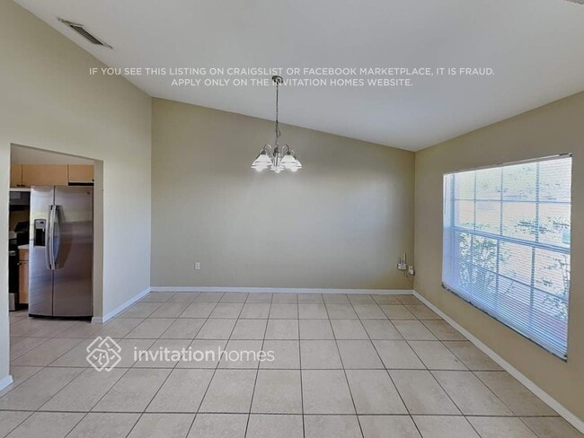 Building Photo - 441 Eagle Dr