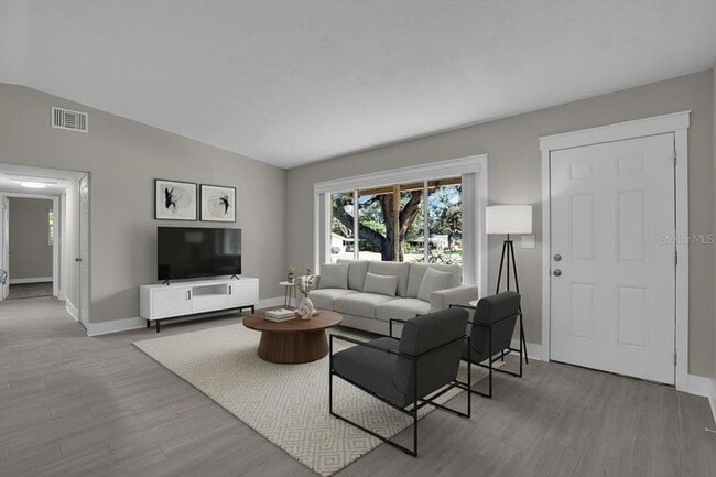 Building Photo - 1452 S Evergreen Ave