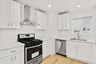 Building Photo - 2611 41st Ave SW