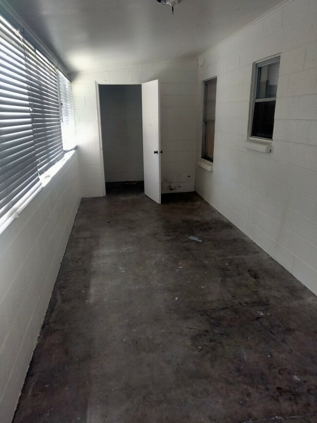 Foto del edificio - 405 N Wilson Ave