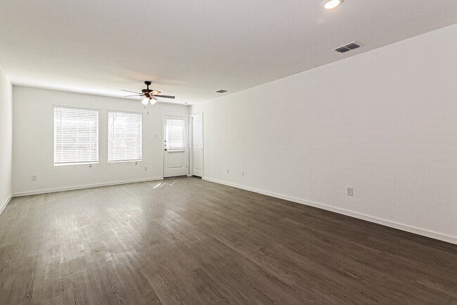 Building Photo - 122 Arbor Hls Rd