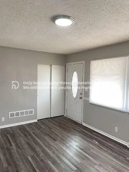 Foto del edificio - 2931 Millbrook St