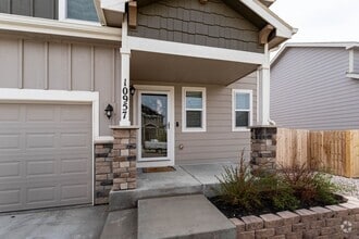 Building Photo - 10957 Matta Dr