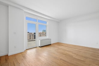 Interior Photo - The Vitagraph