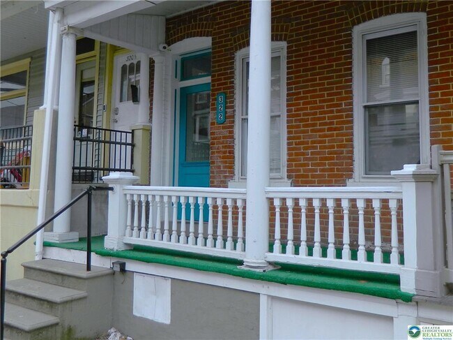 Building Photo - 322 N Franklin St