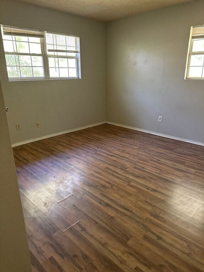 207 S 15th St, Van Buren, AR 72956 House Rental in Van Buren, AR