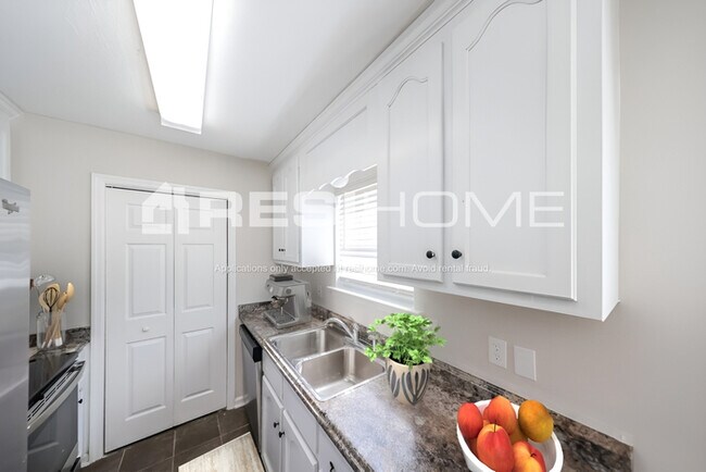 Foto del edificio - 988 Carter Grove Rd