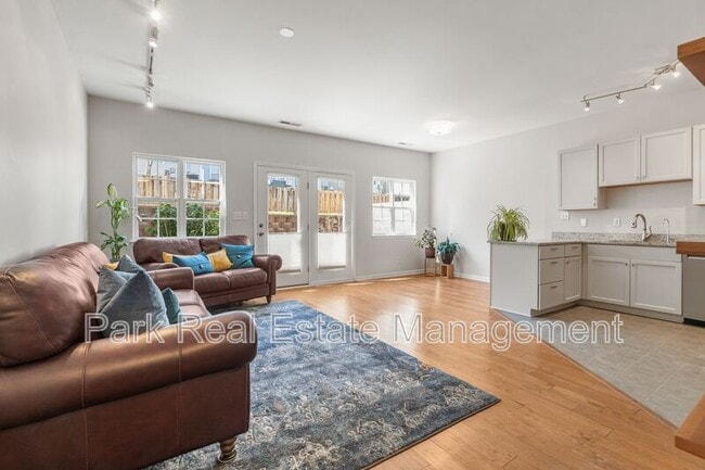 Foto del edificio - 285 Plaza Dr