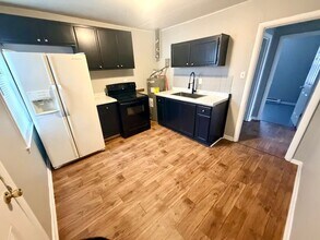 Building Photo - 700 Jackson St