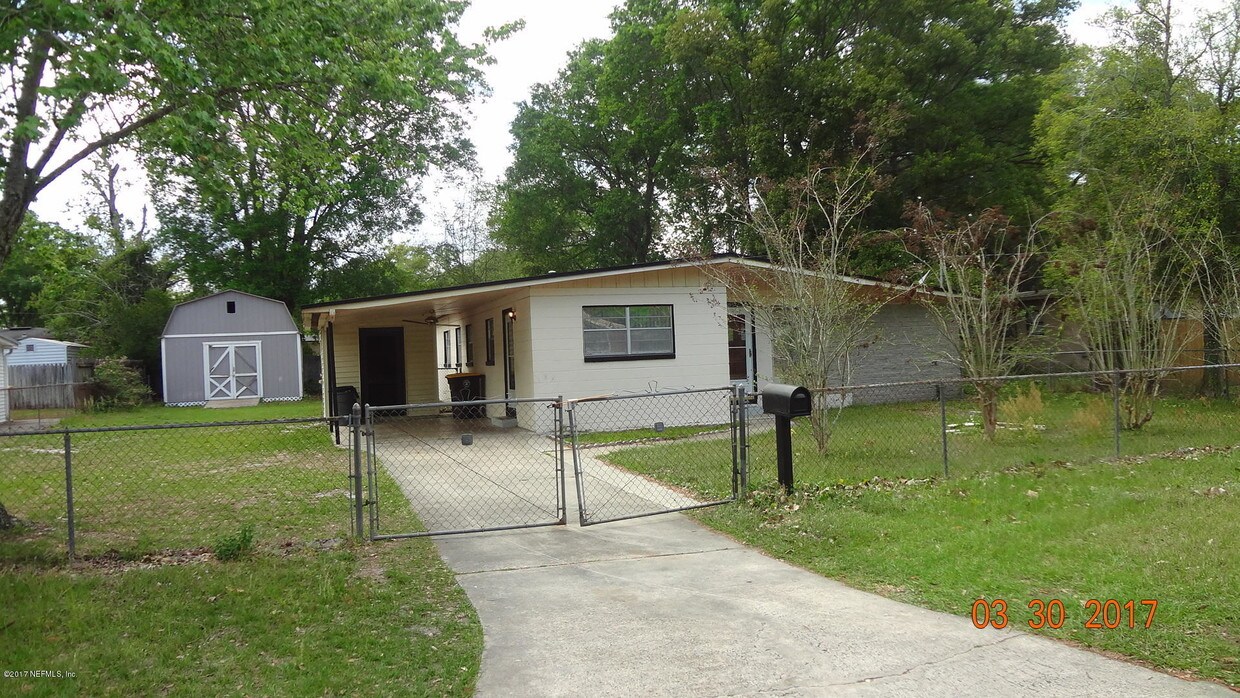 Primary Photo - 3954 Cobalt Ave E