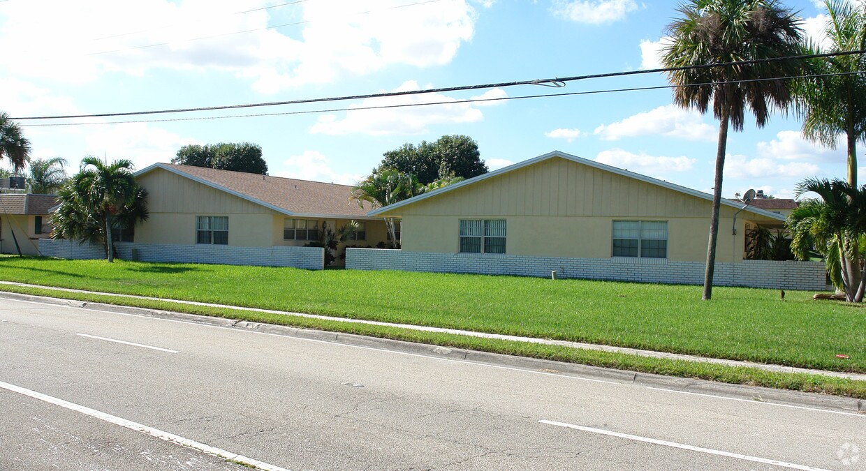 Primary Photo - 431 Banks Rd