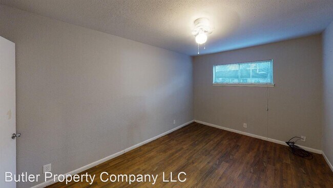 Foto del edificio - 2 br, 1 bath House - 3253 S Staples St Apt 7