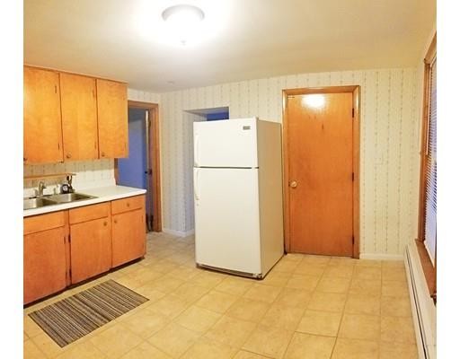 Foto del edificio - 305 E Main St