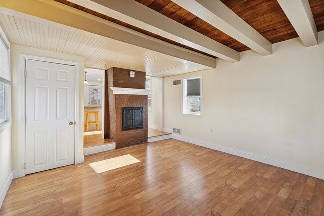 Building Photo - Charming 2-Bedroom Single-Family Home – Prime Phoenixville Location!