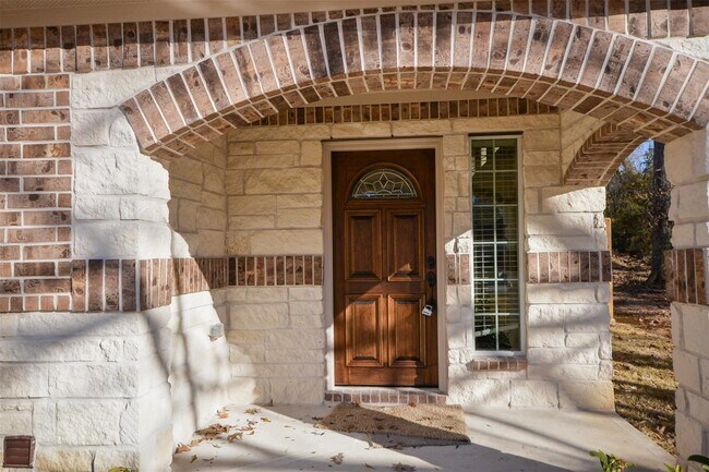 Foto del edificio - 3615 Kennington Ct